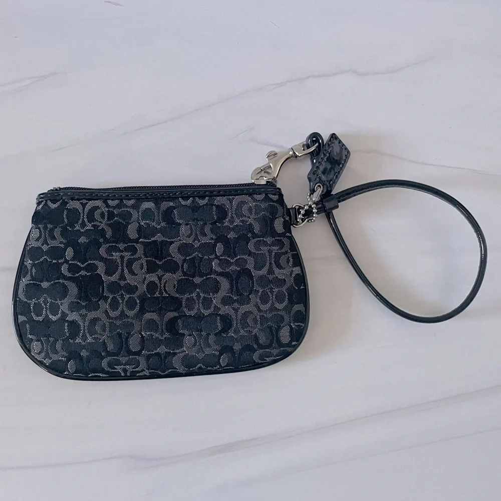 Coach Patent Leather CC Black Wristlet